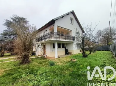 Traditional house in Brugheas (03700)