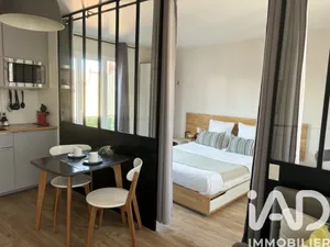 Apartment in La Rochelle (17000)