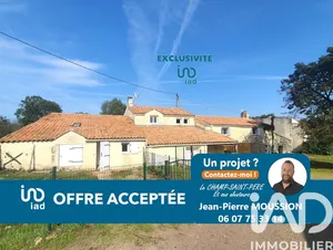 Building in Saint-Vincent-sur-Graon (85540)