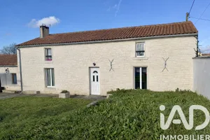 Longere in La Ronde (17170)