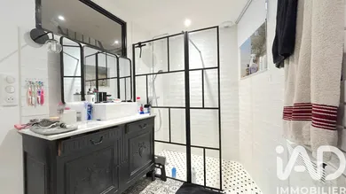 Townhouse in Bordeaux (33000)