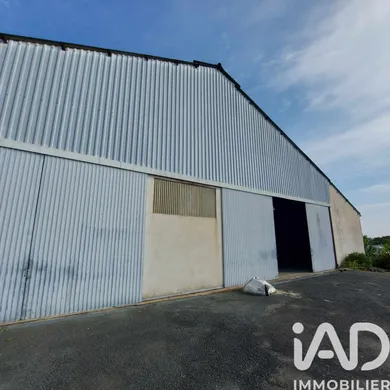 Immeuble à Chanverrie (85130)