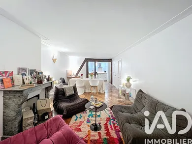 Apartment in Paris (75004)