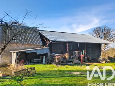 Farm in Dammarie-en-Puisaye (45420)