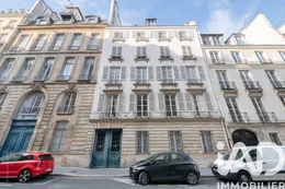 Apartment in Paris (75006)