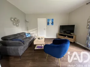 Apartment in Avon (77210)