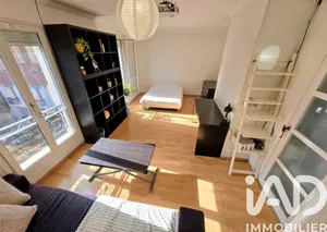 Apartment in Courbevoie (92400)