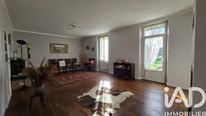 Maison traditionnelle à Vallons-de-l'Erdre (44540)