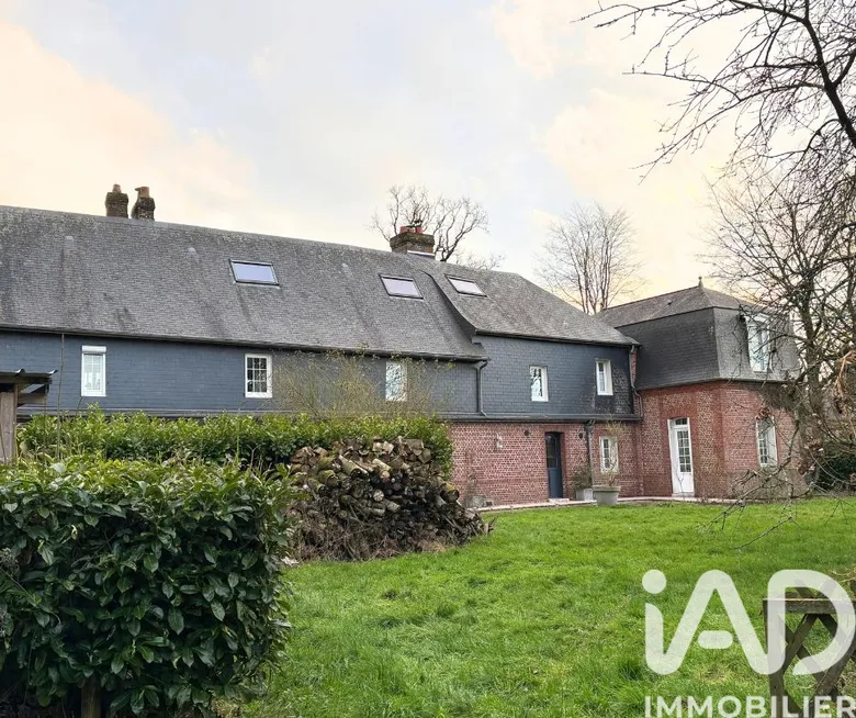 Maison 8 pièces 305 m² · à Pierreval · 305 m² · 499 000 €