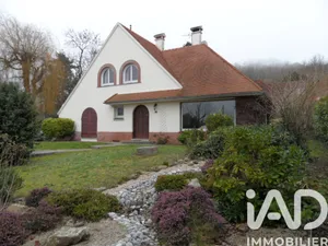 Architectural house in Laon (02000)