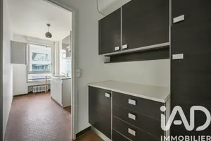 Apartment in Paris (75019)