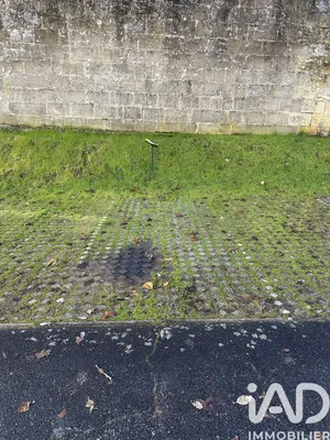 Parking in Bordeaux (33000)