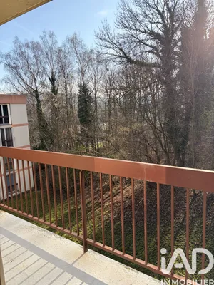 Apartment in Pont-Sainte-Maxence (60700)