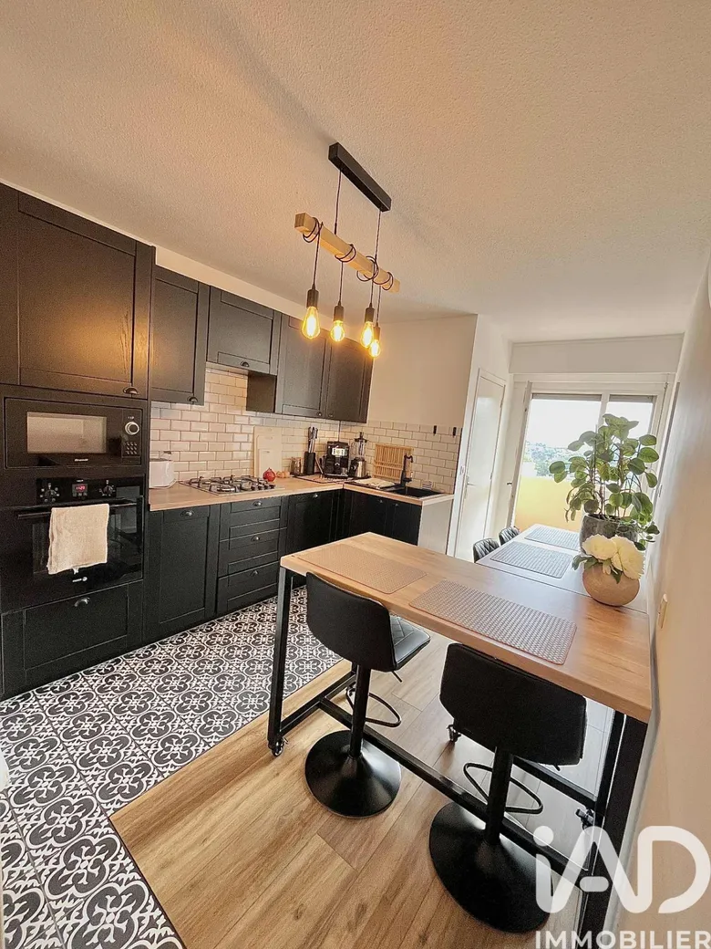 Appartement 3 pièces 67 m² · à Vallauris · 66,9 m² · 243 000 €