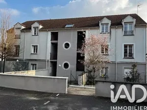Appartement à Vaux-le-Pénil (77000)