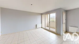 Apartment in Champagne-sur-Seine (77430)