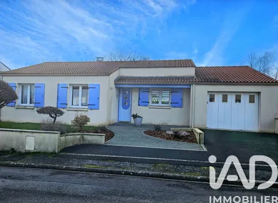 Maison traditionnelle à La Chaize-le-Vicomte (85310)