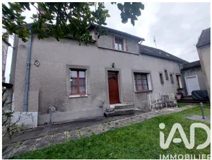 Maison de village à Château-Landon (77570)