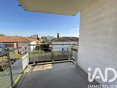 Apartment in Toulouse (31200)