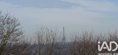 Apartment in Suresnes (92150)