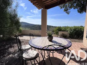 House in La Londe-les-Maures (83250)