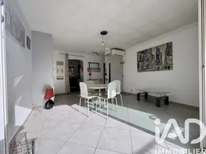 Apartment in Bandol (83150)