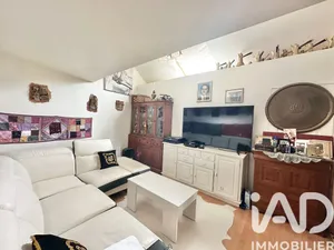 Immeuble à Sainte-Geneviève-des-Bois (91700)