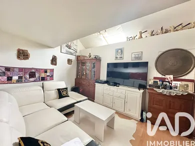 Immeuble à Sainte-Geneviève-des-Bois (91700)