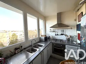 Apartment in Carrières-sur-Seine (78420)