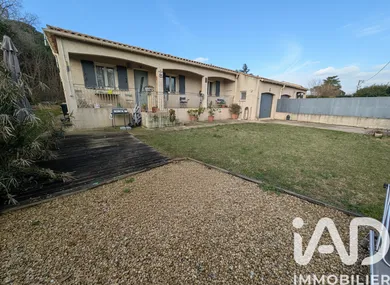 Maison à Saint-Gilles (30800)