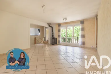 House in Nogent-le-Roi (28210)