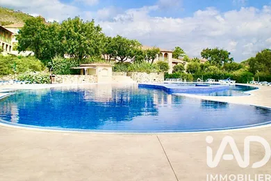 Apartment in Roquebrune-sur-Argens (83520)