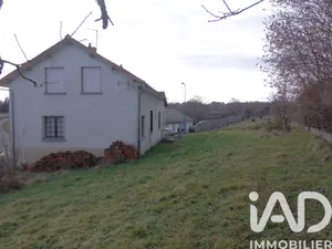 Maison de village à Villossanges (63380)