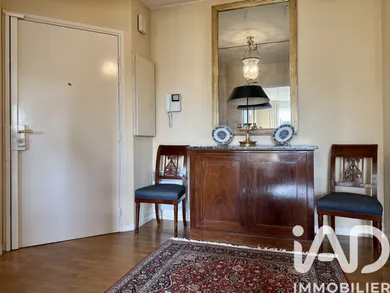 Apartment in Vaucresson (92420)