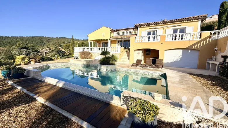 Maison 6 pièces 177 m² · à Roquebrune-sur-Argens · 176,7 m² · 1 380 000 €