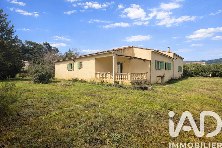 Maison 11 pièces 254 m² · à Carcès · 254 m² · 589 000 €
