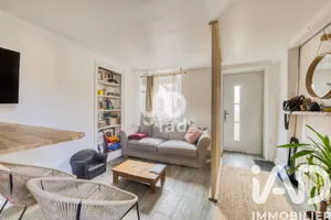 House in Chessy (77700)