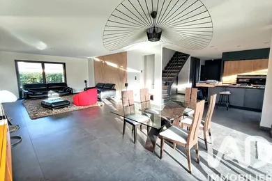 House in Critot (76680)