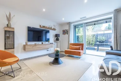 Duplex in Lissieu (69380)