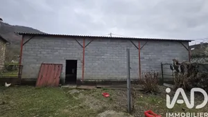 Garage à Lurbe-Saint-Christau (64660)