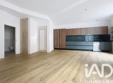 Apartment in Pau (64000)