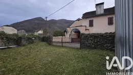 Garage à Lurbe-Saint-Christau (64660)