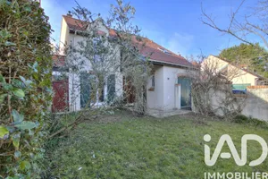 House in Orsay (91400)