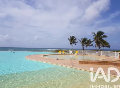 Apartment in Saint-François (97118)