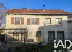 Village house in Saint-Victor-de-Morestel (38510)