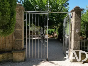 Mas à Uzès (30700)