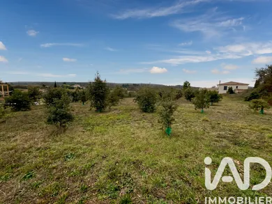Building plot in ISSIRAC (30760)