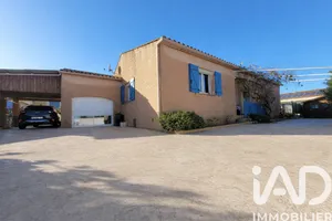 Traditional house in Roujan (34320)