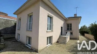 Maison à L'Isle-d'Espagnac (16340)