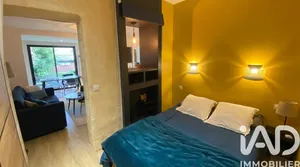 Apartment in Bordeaux (33800)